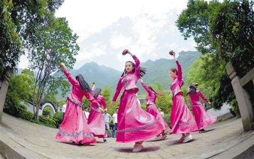 大眾旅游紅火 “五一”假期出游人數(shù)、旅游收入走高